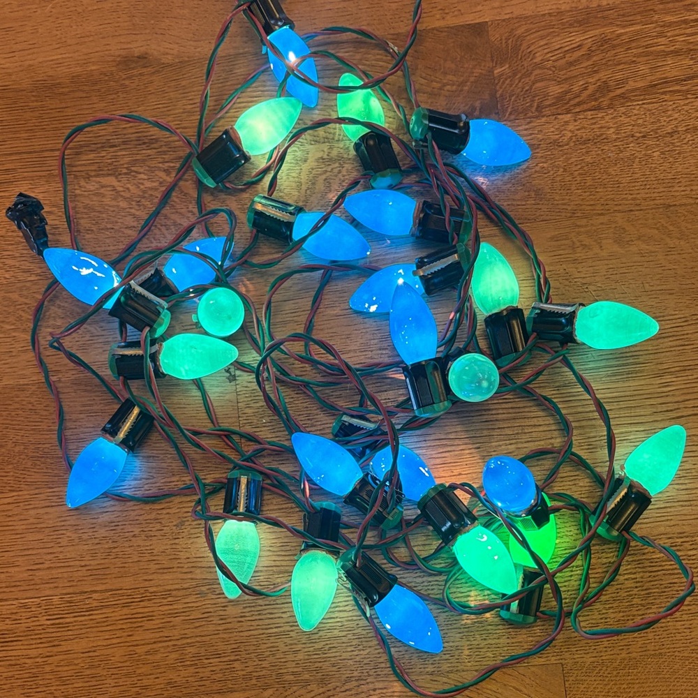 Vintage 50s-60s Christmas Blue & Green 25 Light Strand Size C9